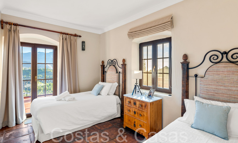 Majestueuse villa de luxe andalouse à vendre en pleine nature à El Madroñal, Benahavis - Marbella 68506