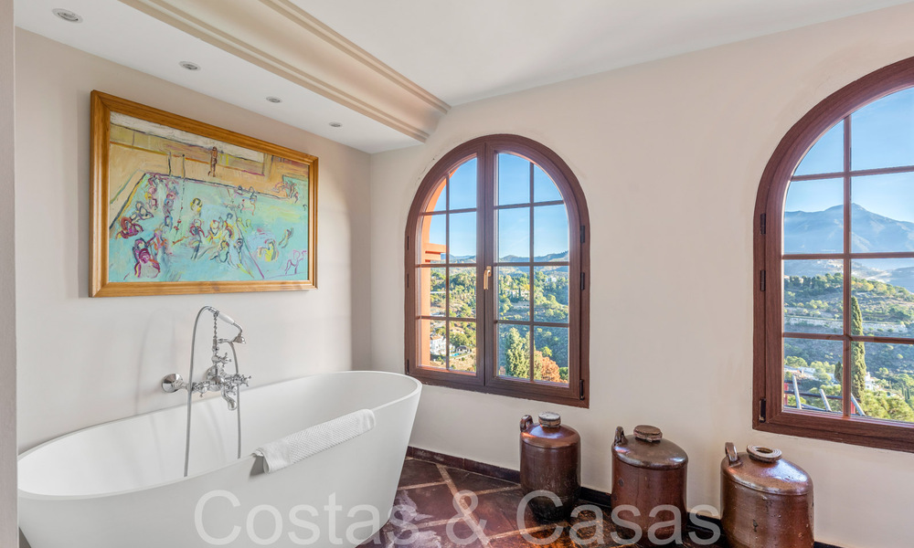 Majestueuse villa de luxe andalouse à vendre en pleine nature à El Madroñal, Benahavis - Marbella 68507