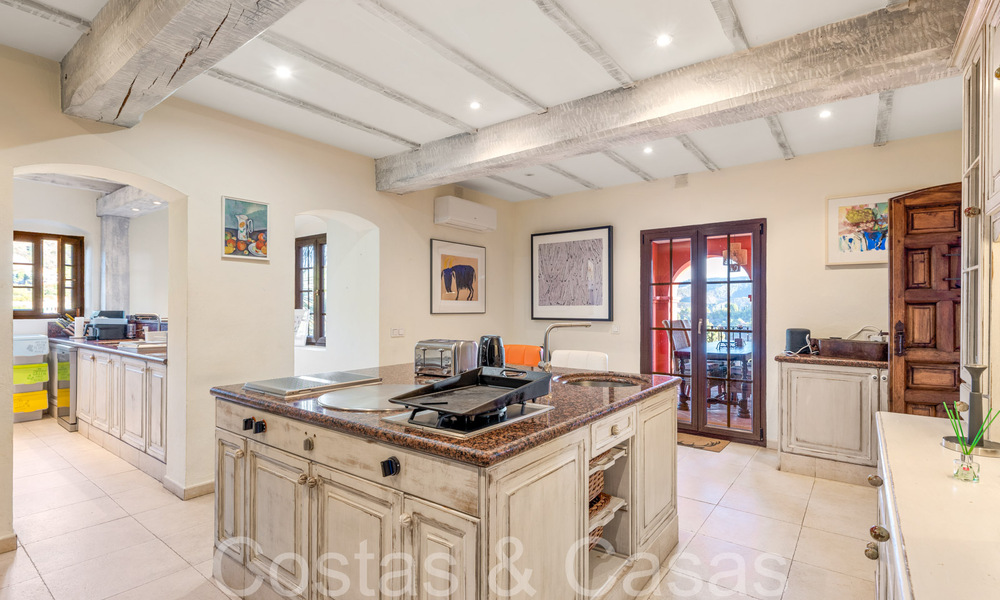 Majestueuse villa de luxe andalouse à vendre en pleine nature à El Madroñal, Benahavis - Marbella 68509