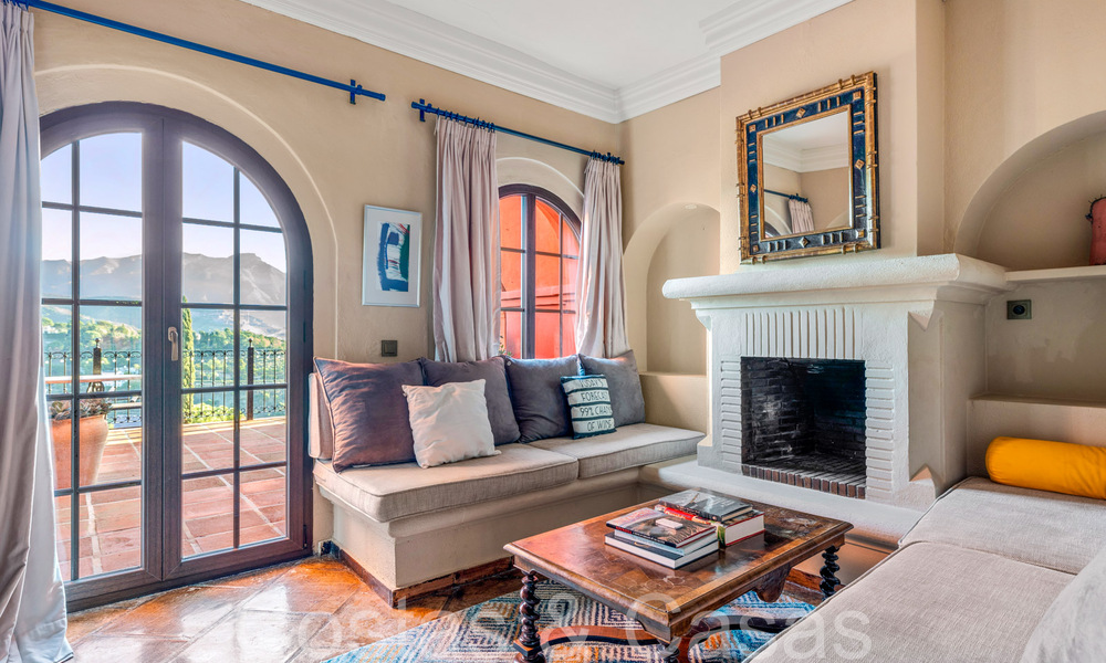 Majestueuse villa de luxe andalouse à vendre en pleine nature à El Madroñal, Benahavis - Marbella 68510
