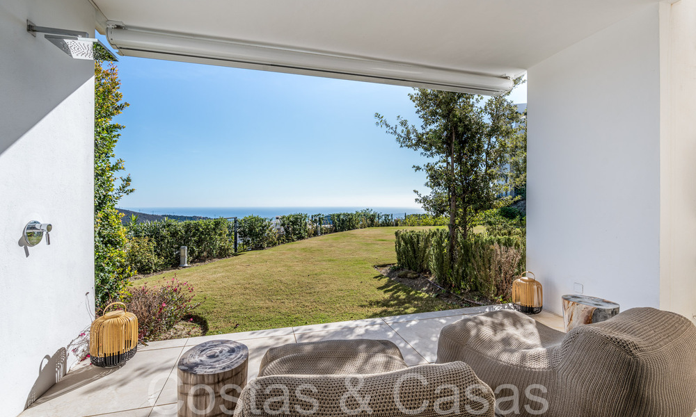 Prêt à emménager! Appartement de jardin contemporain avec de belles vues sur la mer à vendre, à quelques minutes en voiture du centre de Marbella 68670