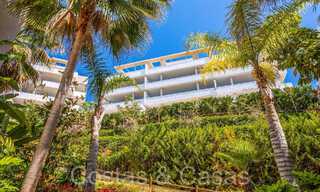 Prêt à emménager dans un appartement moderne à vendre avec vue panoramique à Benahavis - Marbella 68540 