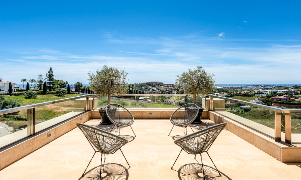 Luxueux penthouse en duplex à vendre avec piscine privée et vue sur la mer à Nueva Andalucia, Marbella 68963