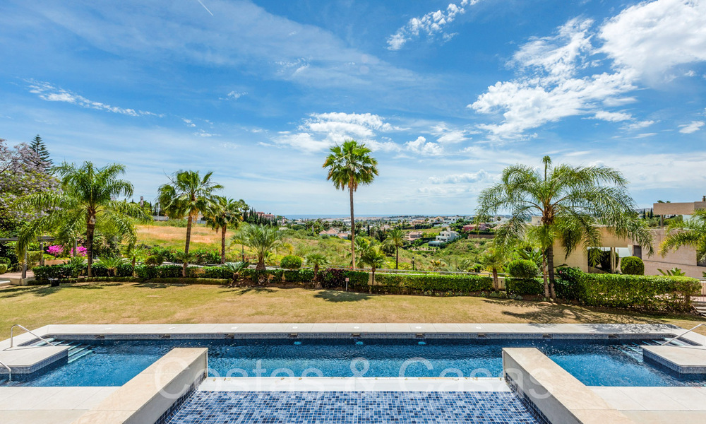 Luxueux penthouse en duplex à vendre avec piscine privée et vue sur la mer à Nueva Andalucia, Marbella 68973