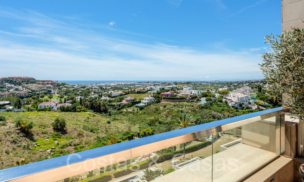 Luxueux penthouse en duplex à vendre avec piscine privée et vue sur la mer à Nueva Andalucia, Marbella 68975