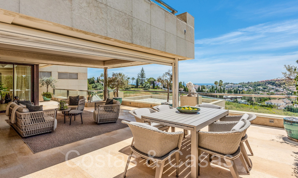 Luxueux penthouse en duplex à vendre avec piscine privée et vue sur la mer à Nueva Andalucia, Marbella 68976