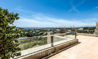 Luxueux penthouse en duplex à vendre avec piscine privée et vue sur la mer à Nueva Andalucia, Marbella 68982 