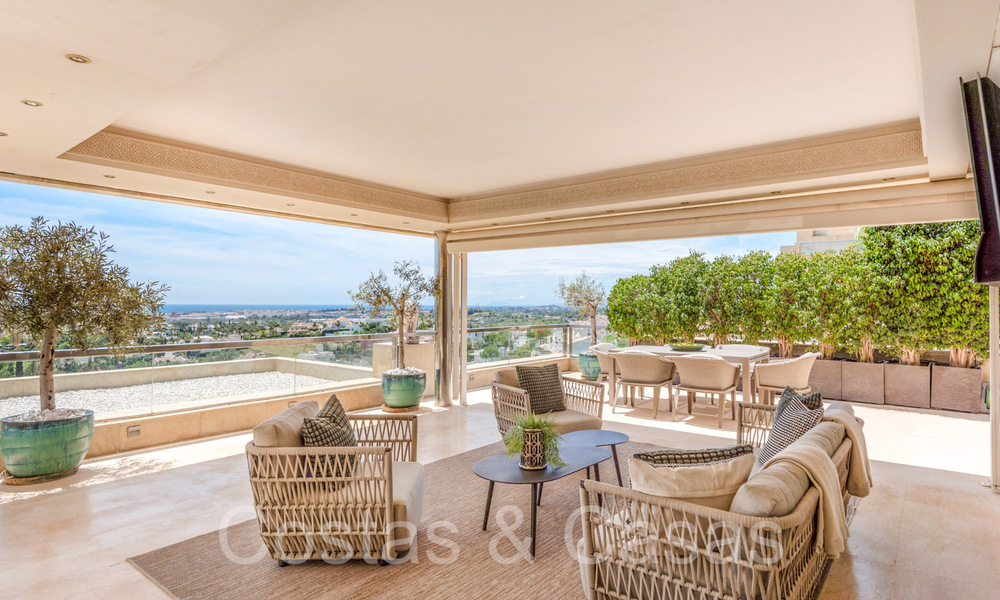 Luxueux penthouse en duplex à vendre avec piscine privée et vue sur la mer à Nueva Andalucia, Marbella 68990