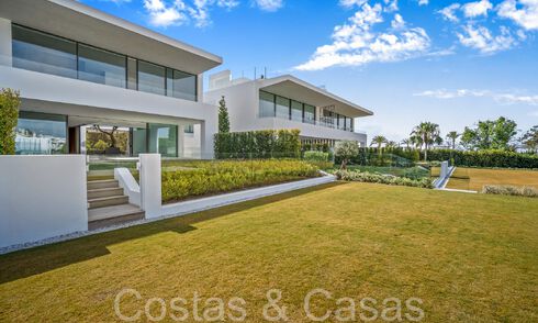 Maison design ultramoderne à vendre dans un complexe innovant sur le Golden Mile de Marbella, à deux pas de la plage 69035