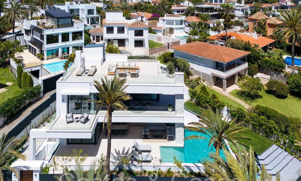 Villa de luxe contemporaine à vendre à deux pas de la plage à l'Est de Marbella 69047