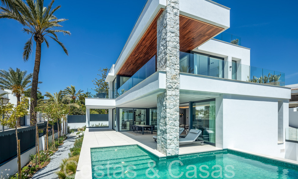 Villa de luxe contemporaine à vendre à deux pas de la plage à l'Est de Marbella 69063