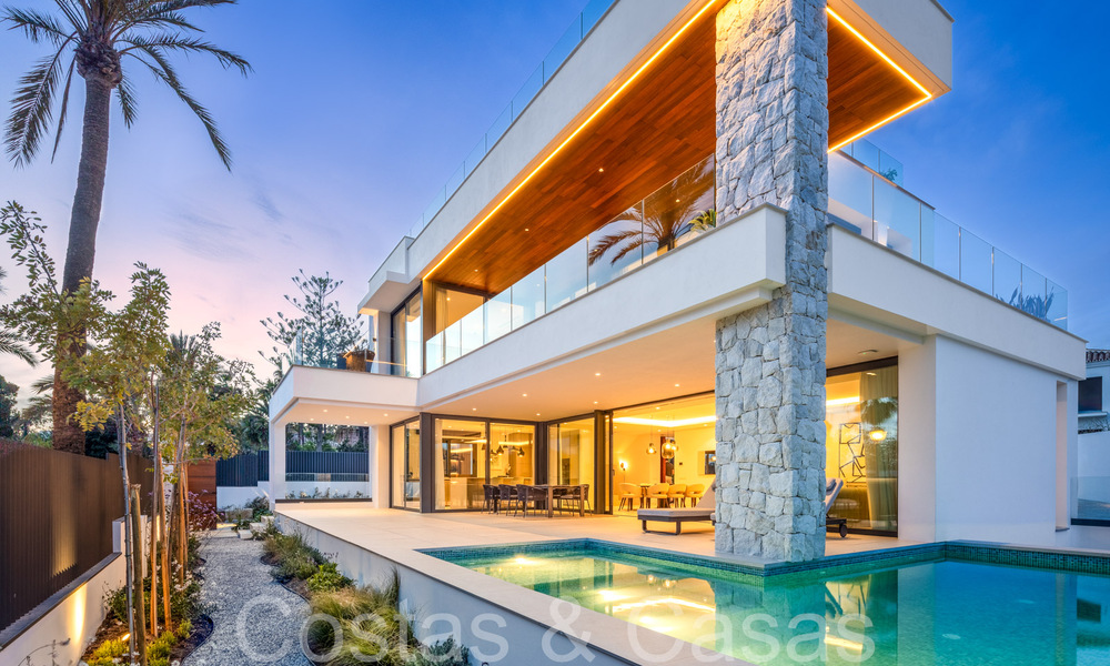 Villa de luxe contemporaine à vendre à deux pas de la plage à l'Est de Marbella 69065