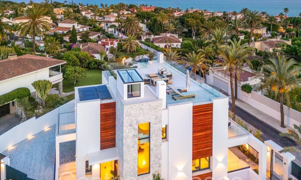 Villa de luxe contemporaine à vendre à deux pas de la plage à l'Est de Marbella 69066