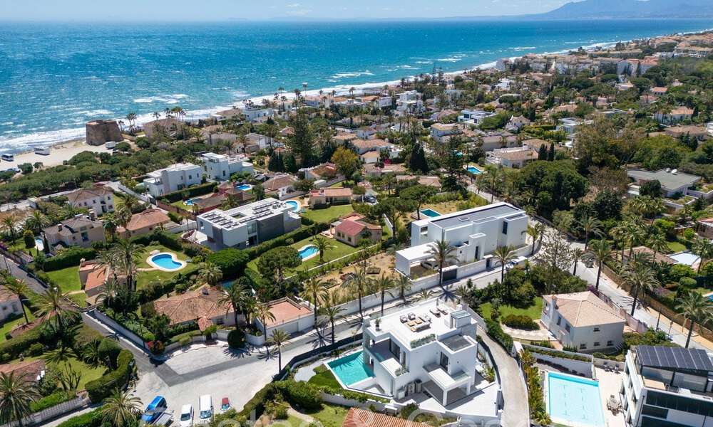 Villa de luxe contemporaine à vendre à deux pas de la plage à l'Est de Marbella 69068