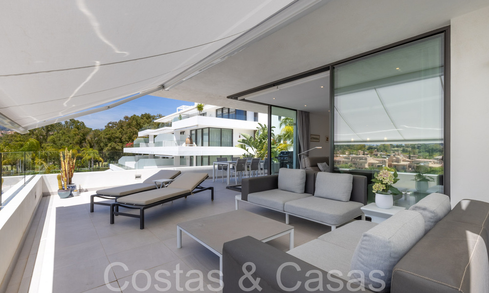 Appartement moderne et design prêt à emménager à vendre près du terrain de golf dans le triangle d'or de Marbella - Benahavis - Estepona 68773