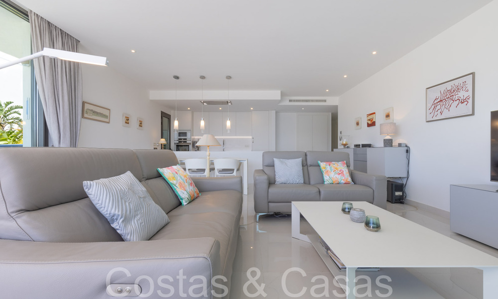 Appartement moderne et design prêt à emménager à vendre près du terrain de golf dans le triangle d'or de Marbella - Benahavis - Estepona 68811