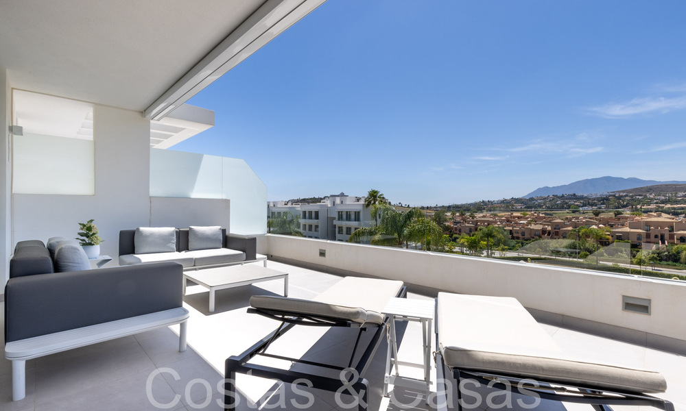 Appartement moderne et design prêt à emménager à vendre près du terrain de golf dans le triangle d'or de Marbella - Benahavis - Estepona 68812