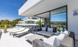 Appartement moderne et design prêt à emménager à vendre près du terrain de golf dans le triangle d'or de Marbella - Benahavis - Estepona 68815 