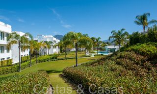 Appartement moderne et design prêt à emménager à vendre près du terrain de golf dans le triangle d'or de Marbella - Benahavis - Estepona 68820 