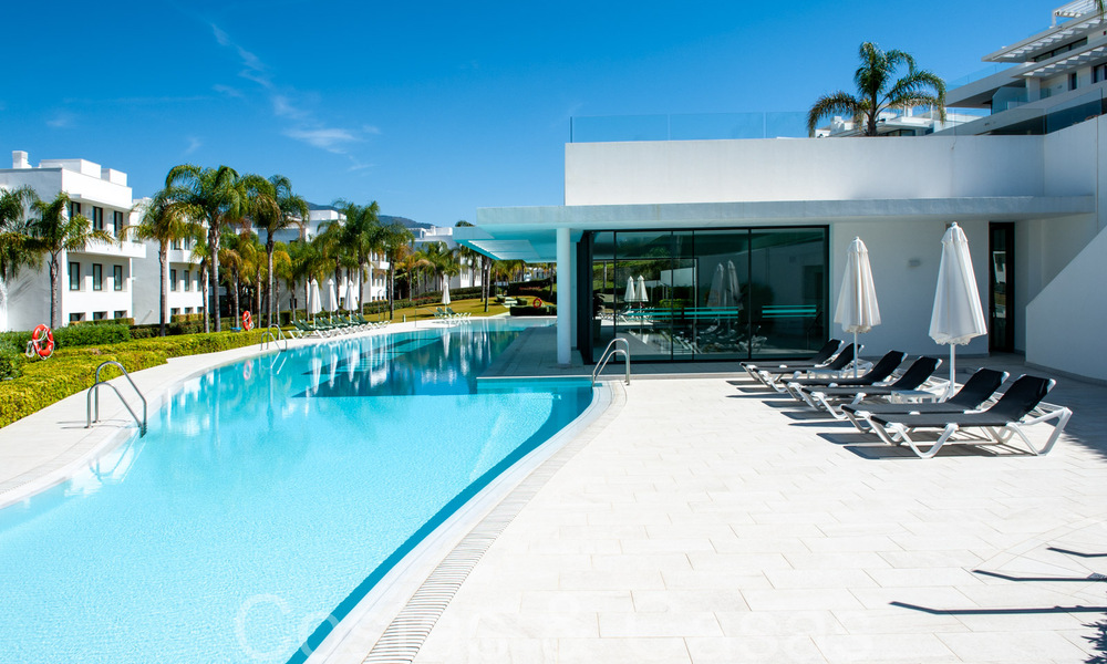Appartement moderne et design prêt à emménager à vendre près du terrain de golf dans le triangle d'or de Marbella - Benahavis - Estepona 68836