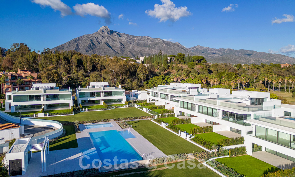 Revente! Maison design ultramoderne à vendre dans un complexe privilégié sur le Golden Mile de Marbella 69356