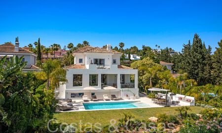 Belle villa rénovée de style méditerranéen contemporain à vendre, adjacente au terrain de golf de Benahavis - Marbella 69119