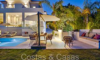 Belle villa rénovée de style méditerranéen contemporain à vendre, adjacente au terrain de golf de Benahavis - Marbella 69138 