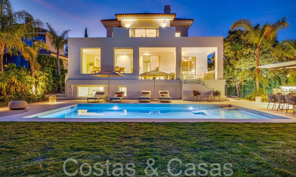 Belle villa rénovée de style méditerranéen contemporain à vendre, adjacente au terrain de golf de Benahavis - Marbella 69139