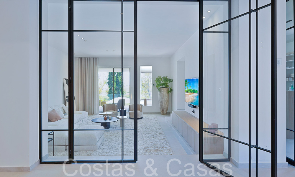 Belle villa rénovée de style méditerranéen contemporain à vendre, adjacente au terrain de golf de Benahavis - Marbella 69191