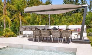Belle villa rénovée de style méditerranéen contemporain à vendre, adjacente au terrain de golf de Benahavis - Marbella 69222 