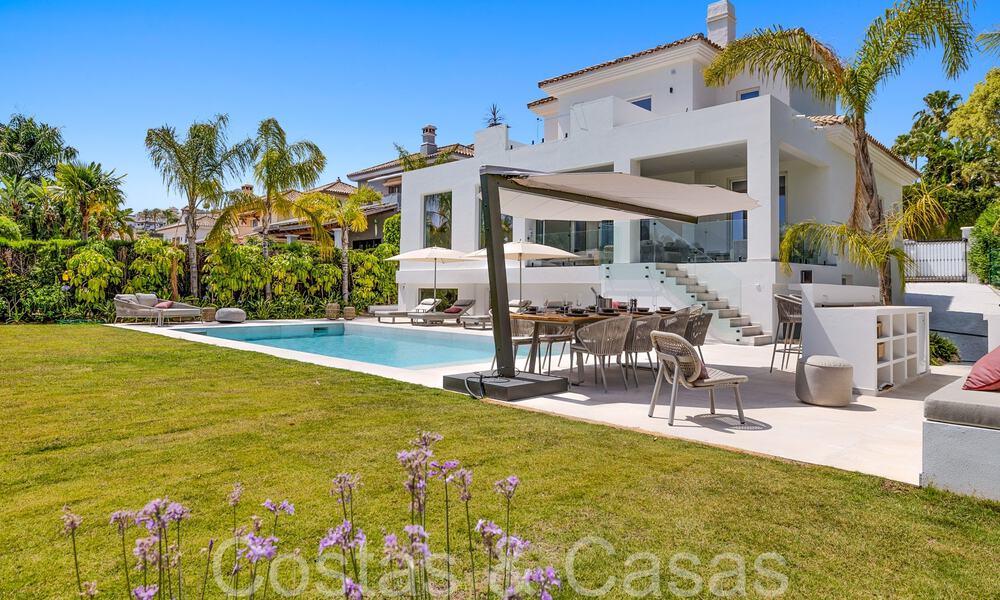 Belle villa rénovée de style méditerranéen contemporain à vendre, adjacente au terrain de golf de Benahavis - Marbella 69225