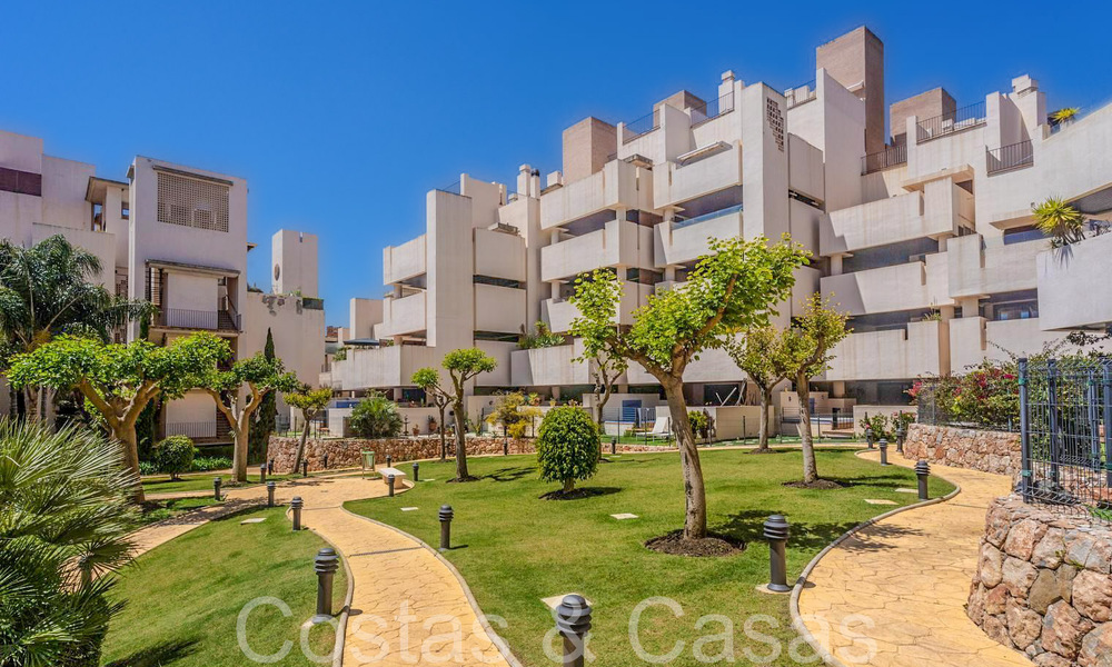 Penthouse à vendre dans un complexe de première ligne de plage sur le New Golden Mile entre Marbella et Estepona 69348