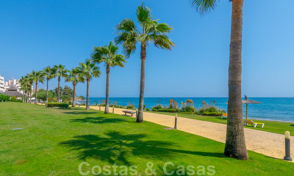 Penthouse à vendre dans un complexe de première ligne de plage sur le New Golden Mile entre Marbella et Estepona 69351