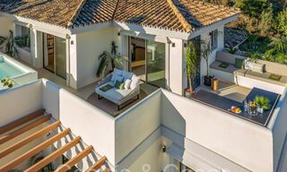 Penthouse en duplex de premier ordre avec vue panoramique sur la mer et piscine privée à vendre à Nueva Andalucia, Marbella 69448 