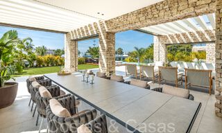 Chef-d'œuvre architectural à vendre, à distance de marche de Puerto Banus et de la plage de Nueva Andalucia, Marbella 69428 
