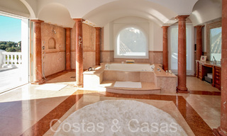 Villa méditerranéenne classique avec vue imprenable sur la mer à vendre, dans le complexe exclusif de La Zagaleta à Benahavis - Marbella 69755 