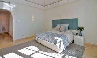 Villa méditerranéenne classique avec vue imprenable sur la mer à vendre, dans le complexe exclusif de La Zagaleta à Benahavis - Marbella 69757 