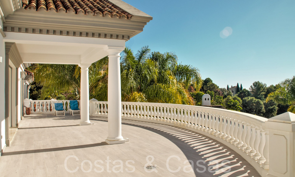 Villa méditerranéenne classique avec vue imprenable sur la mer à vendre, dans le complexe exclusif de La Zagaleta à Benahavis - Marbella 69760