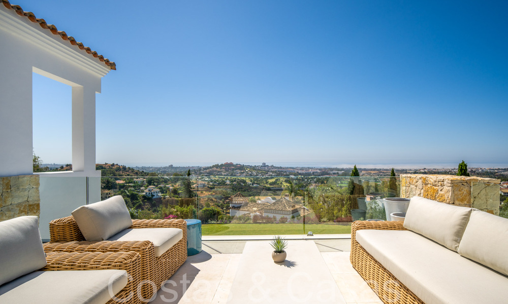 Villa de nouvelle construction de style méditerranéen et provençal à vendre dans une urbanisation fermée à Marbella - Benahavis 69899