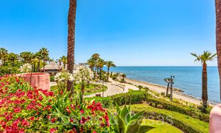 Appartement sophistiqué en première ligne de plage à vendre dans un complexe exclusif sur le New Golden Mile, Marbella - Estepona 69954 