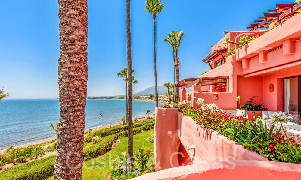 Appartement sophistiqué en première ligne de plage à vendre dans un complexe exclusif sur le New Golden Mile, Marbella - Estepona 69962