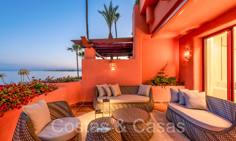 Appartement sophistiqué en première ligne de plage à vendre dans un complexe exclusif sur le New Golden Mile, Marbella - Estepona 69965