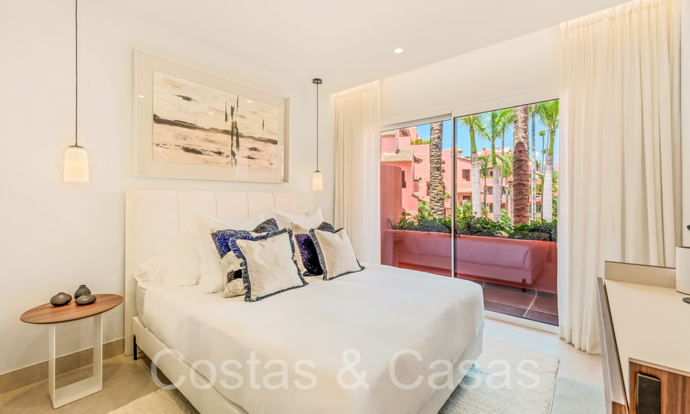 Appartement sophistiqué en première ligne de plage à vendre dans un complexe exclusif sur le New Golden Mile, Marbella - Estepona 69977