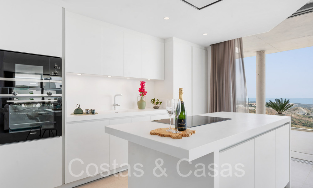 Prêt à emménager, penthouse contemporain avec vue panoramique sur la mer à vendre dans un complexe de haut standing à Benahavis - Marbella 70009