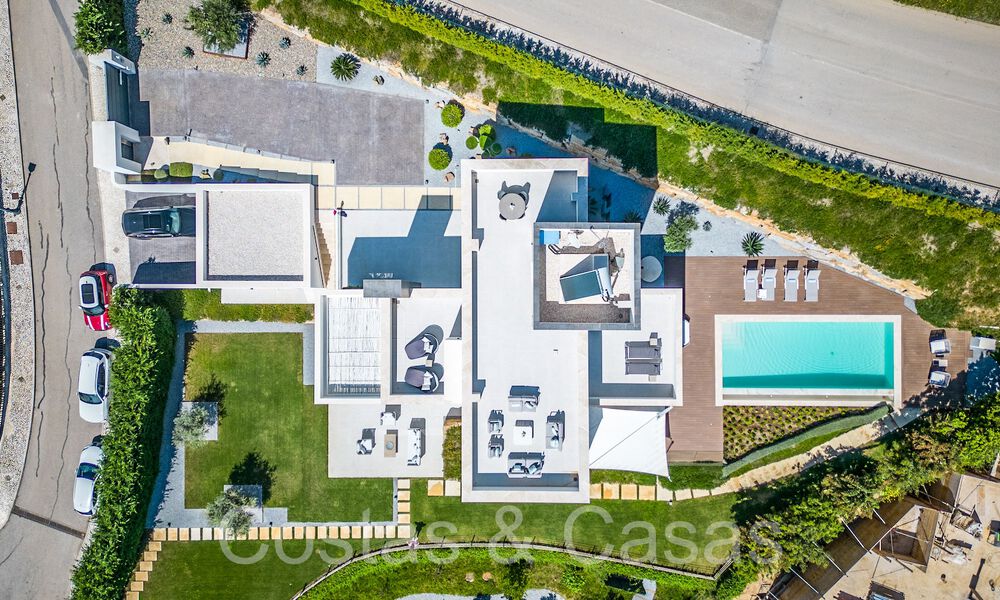 Villa de luxe prête à emménager avec vue panoramique à vendre dans une communauté fermée de Benahavis - Marbella 70031