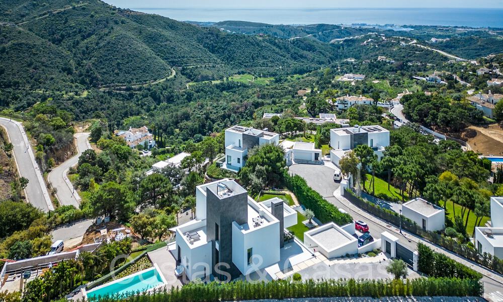 Villa de luxe prête à emménager avec vue panoramique à vendre dans une communauté fermée de Benahavis - Marbella 70033