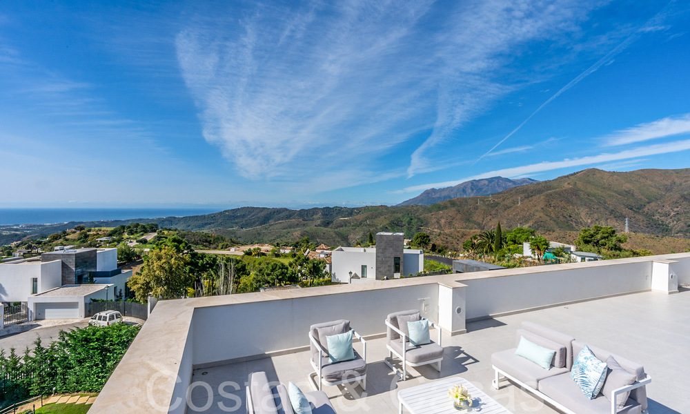 Villa de luxe prête à emménager avec vue panoramique à vendre dans une communauté fermée de Benahavis - Marbella 70036