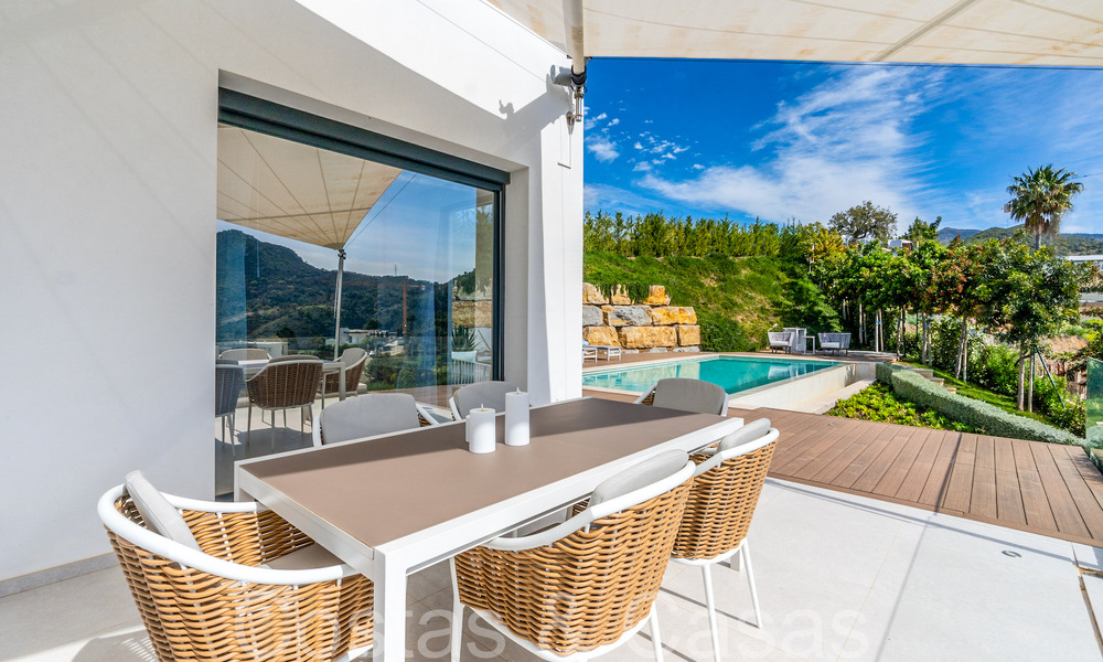 Villa de luxe prête à emménager avec vue panoramique à vendre dans une communauté fermée de Benahavis - Marbella 70060