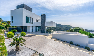 Villa de luxe prête à emménager avec vue panoramique à vendre dans une communauté fermée de Benahavis - Marbella 70068 