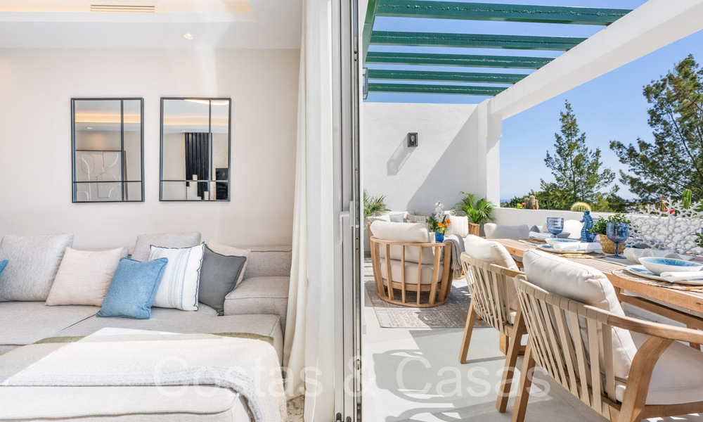 Appartement luxueusement rénové avec vue sur le golf et la mer à vendre, adjacent à un parcours de golf à La Quinta, Benahavis - Marbella 69927